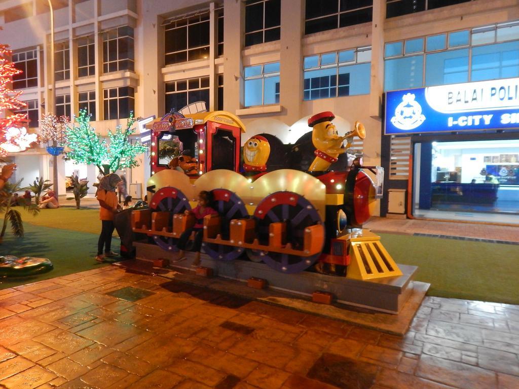 Wadi Iman Guesthouse @ I-City Shah Alam Rum bild